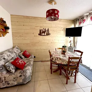 https://superbe-appartement-50m-des-pistes-parking-priv.hotels-rhonealpes.com